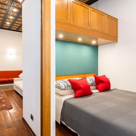 Two floors 150 sqm Wooden Apartment Rome Buitenkant foto